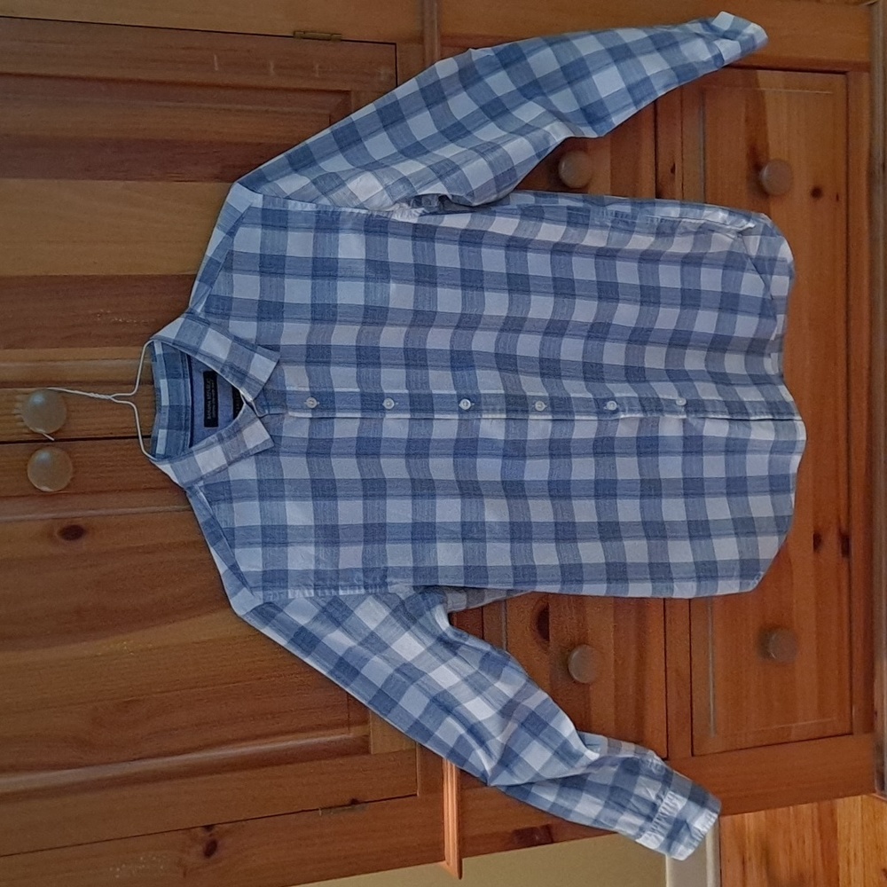 Banana Republic buttondown sz S